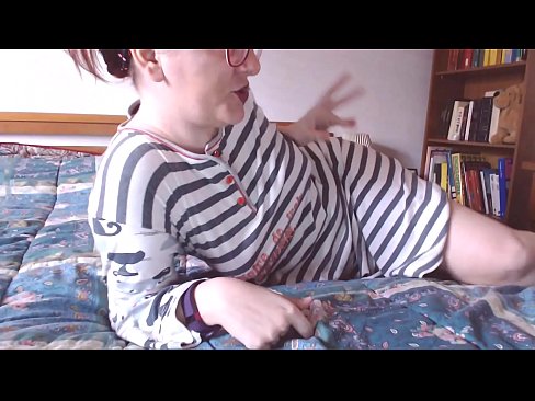 ❤️ Nimm diesen großen schwarzen Schwanz in deinen Mund kleine Sklavin ☑ Porno bei uns