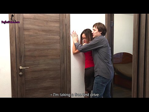 ❤️ Sexy Immobilienmaklerin wichst sinnlich ihre Muschi und fickt, während sie ihre Wohnung verkauft - Krempai ☑ Porno bei uns