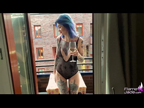 ❤️ Großartiges Mädchen lutscht mit einem Schluck und fickt leidenschaftlich unter freiem Himmel ☑ Porno bei uns